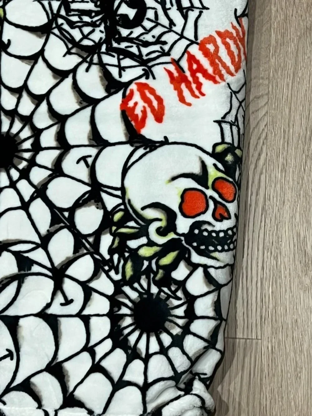 ED HARDY White Plush Throw Blanket 60x70 Y2K Tattoo Spiderweb Skulls Halloween
